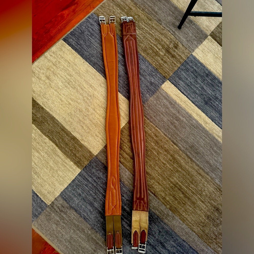 2 leather Girths.